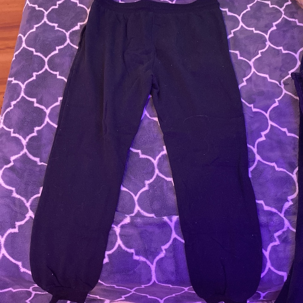Sweatpants - Picture 2 of 3